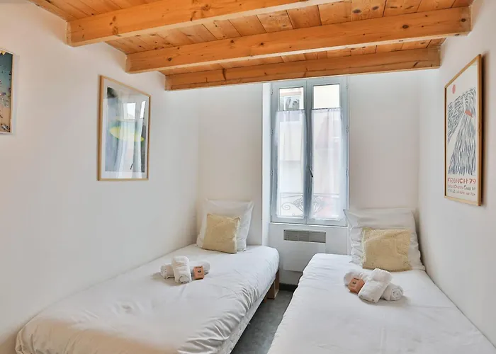 Jolie Maisonnette De 60 M2, A Quelques Pas De La