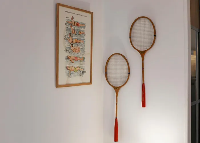 Jolie Maisonnette De 60 M2, A Quelques Pas De La